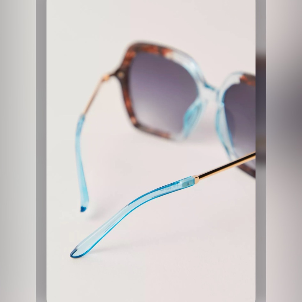 Free People polly Oversized square Sunglasses - Picture 3 of 14